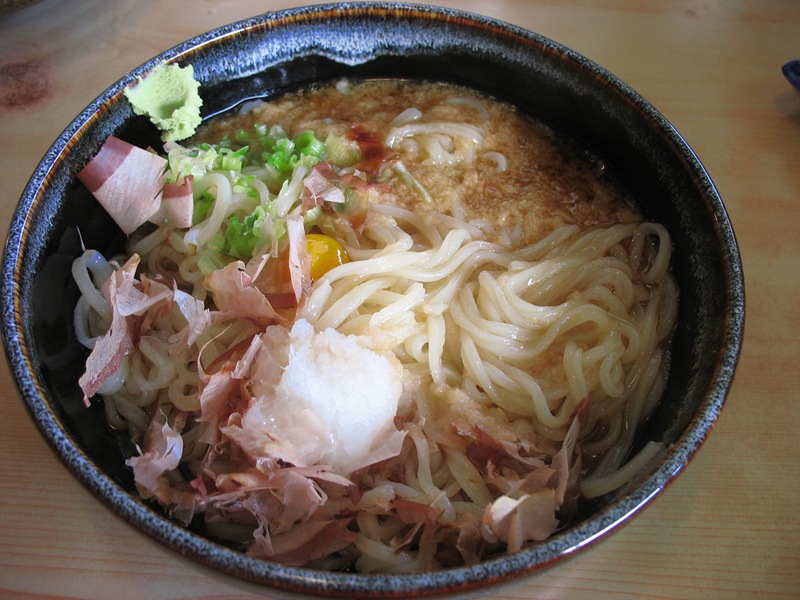 ひやし山かけうどん