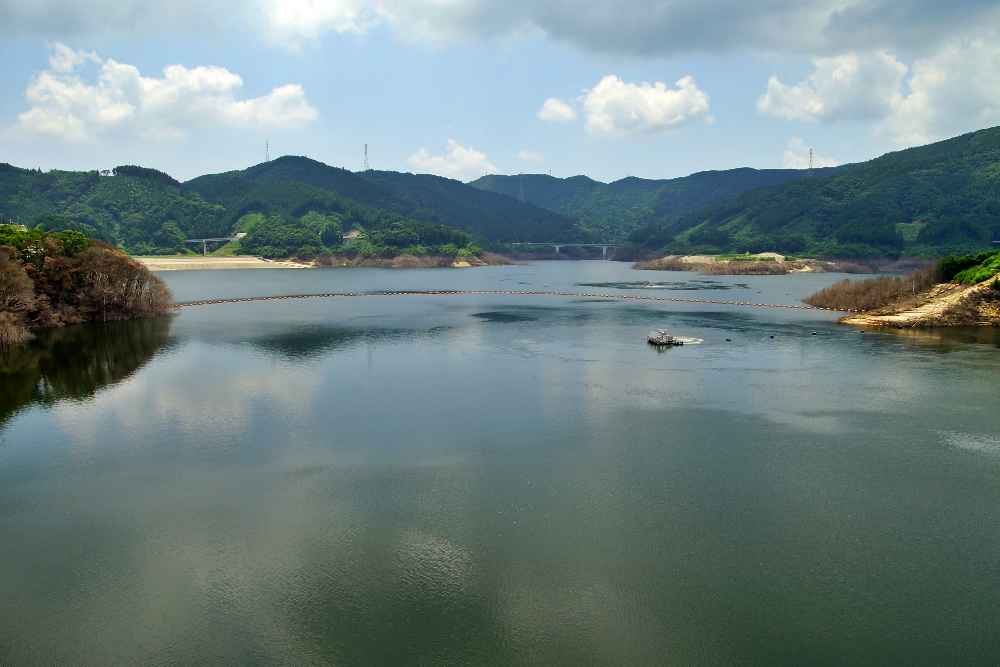 五ケ山ダムのダム湖